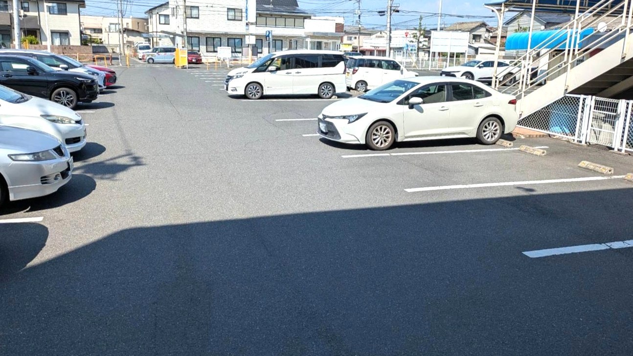 おかやま岡南校の駐車場